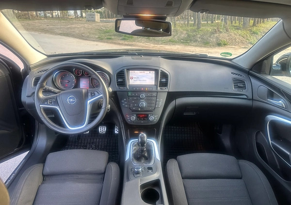 Opel Insignia cena 23900 przebieg: 265000, rok produkcji 2009 z Konin małe 121